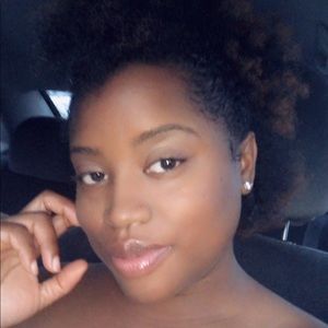 Meet your Posher, Nahyeera